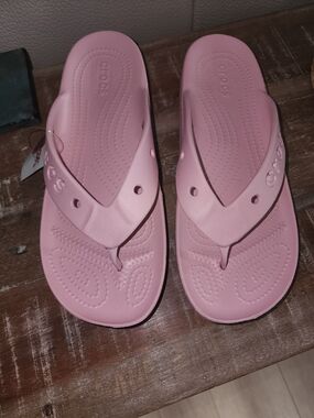 CROCS Light Pink Classic Flip Sandals
